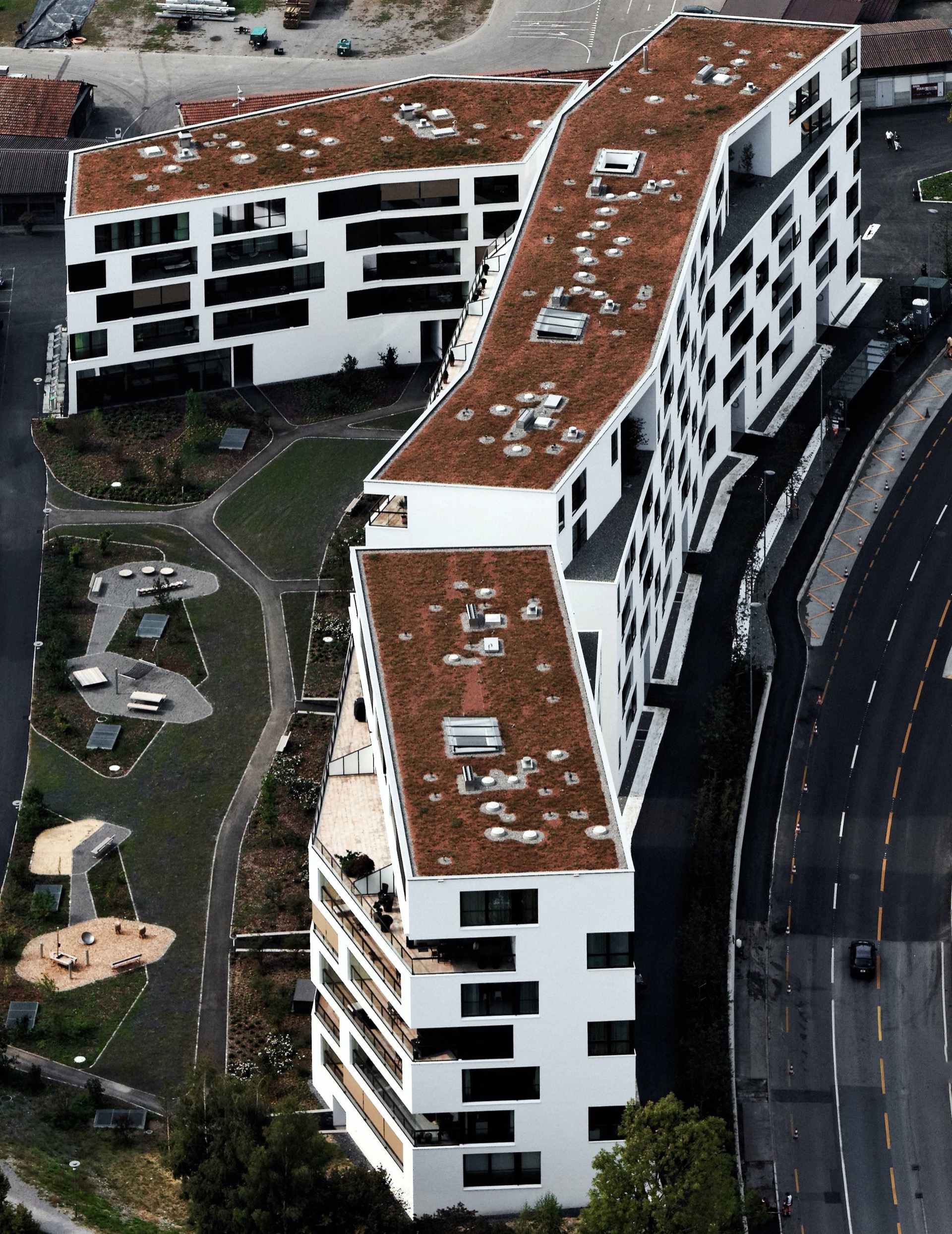 Commercial building roof